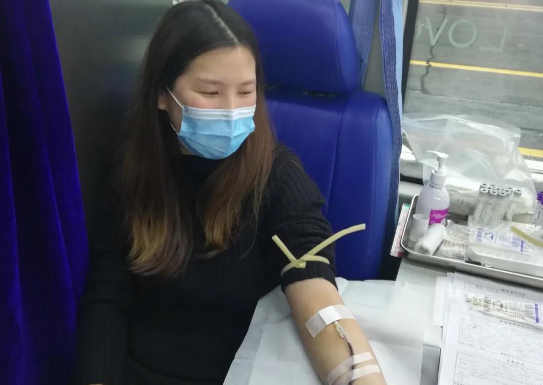 爱心献血，温暖中国，十大买球的正规网站在行动！