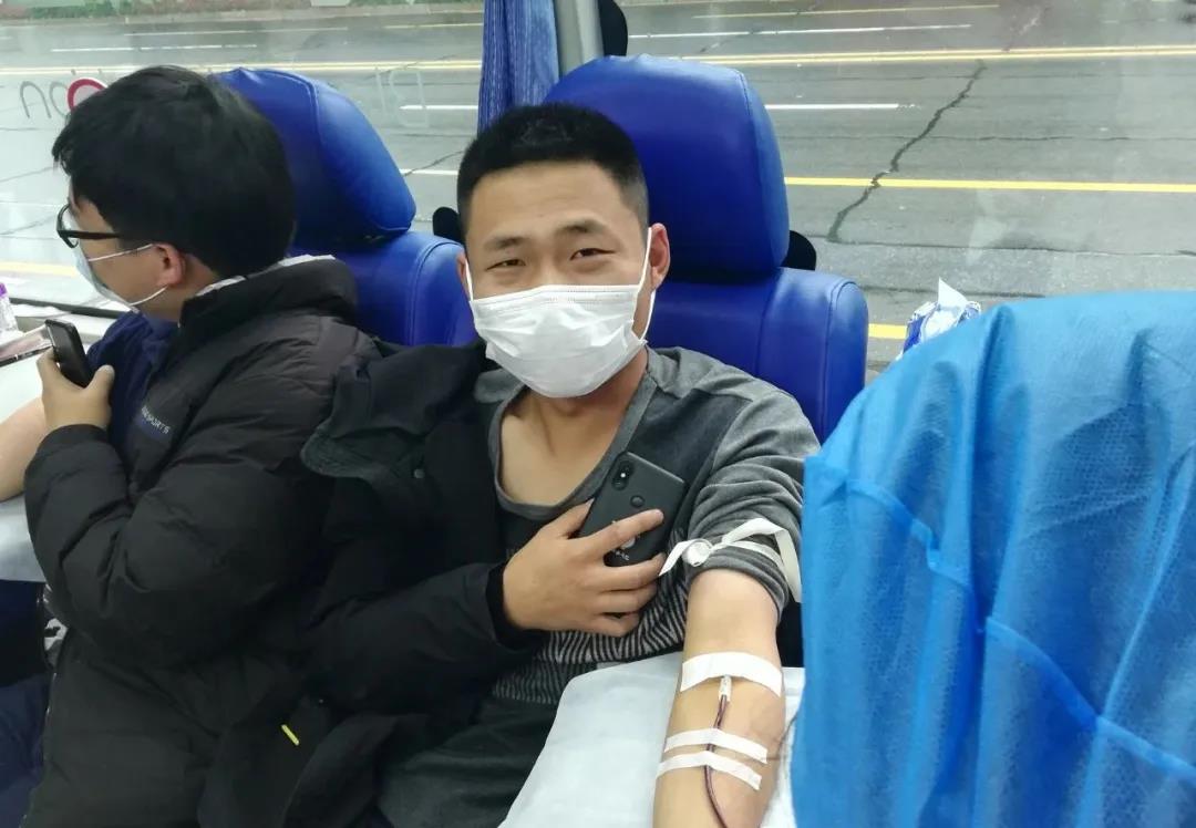 爱心献血，温暖中国，十大买球的正规网站在行动！