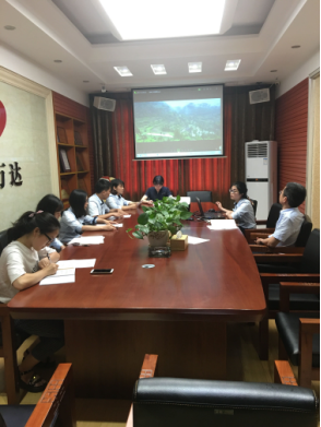 十大买球的正规网站首次支部主题党日活动 -观看《迷失》警示教育专题片